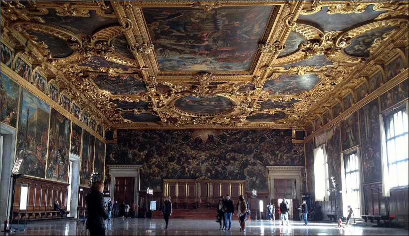 Inside the Doge's Palace. Credit: Riccardo Lelli/Wikimedia com • Travel ...